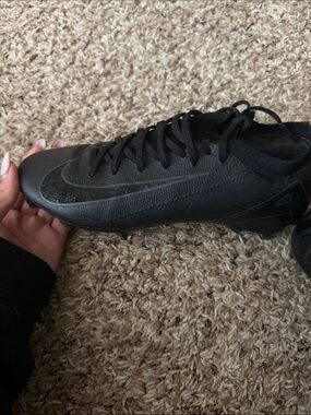 Nike unisex Black Low-Profile soccer Cleats